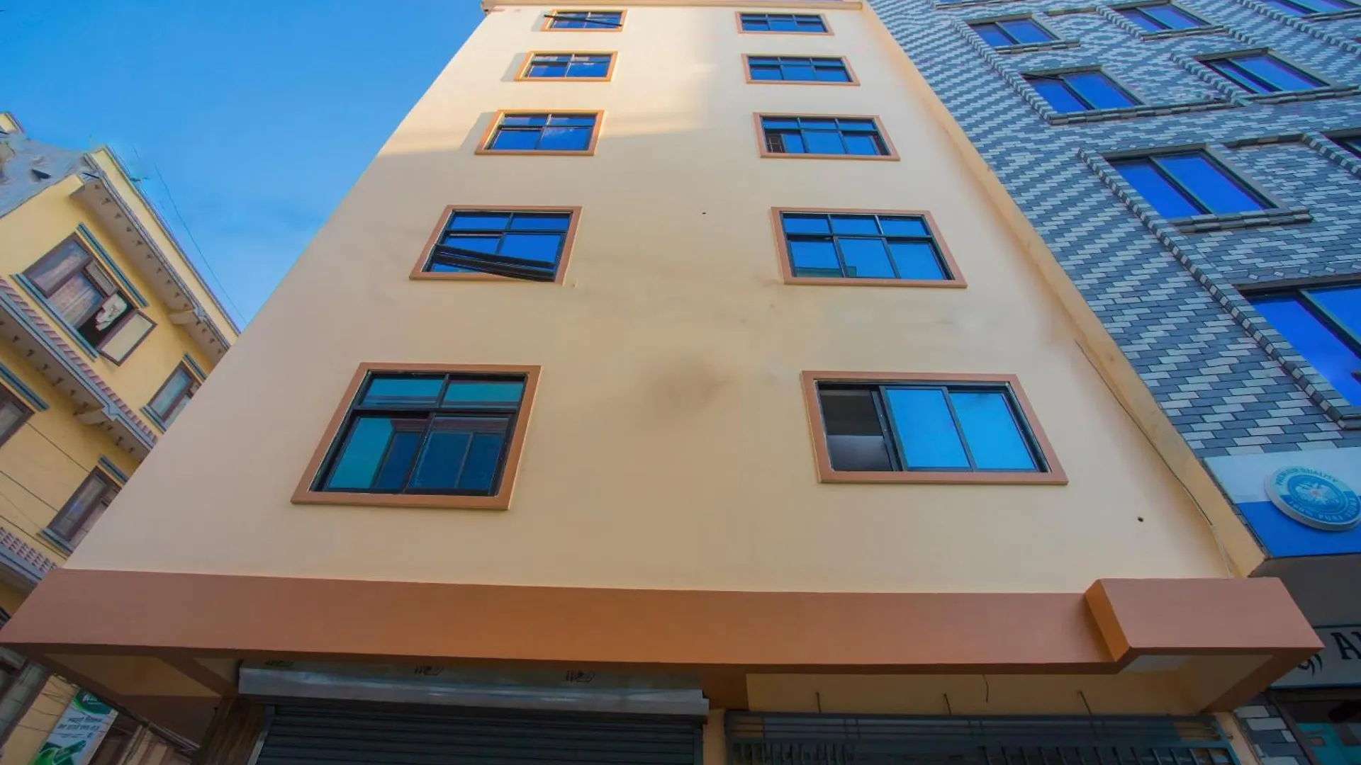 Oyo 273 Hotel Rara Palace Kathmandu 2*,  Nepal